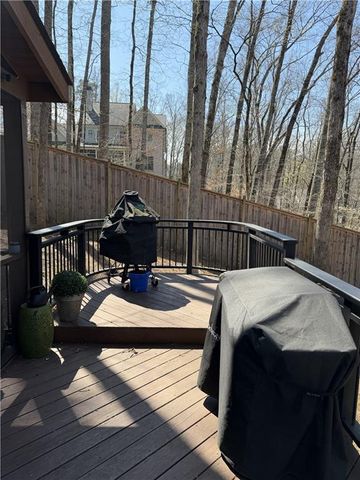 1821 Bromley Way NE, Roswell, GA 30075