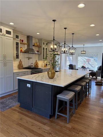 1821 Bromley Way NE, Roswell, GA 30075