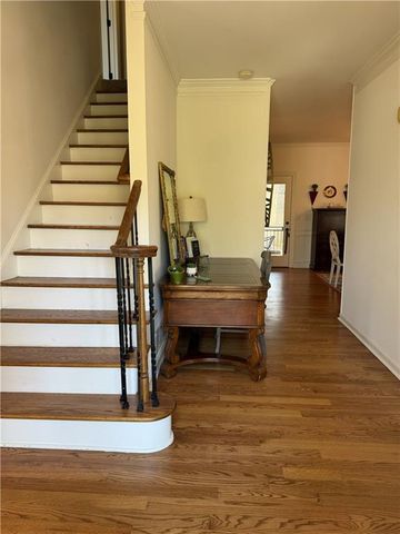 1821 Bromley Way NE, Roswell, GA 30075