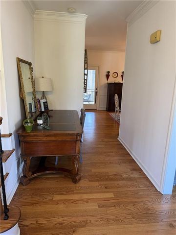 1821 Bromley Way NE, Roswell, GA 30075