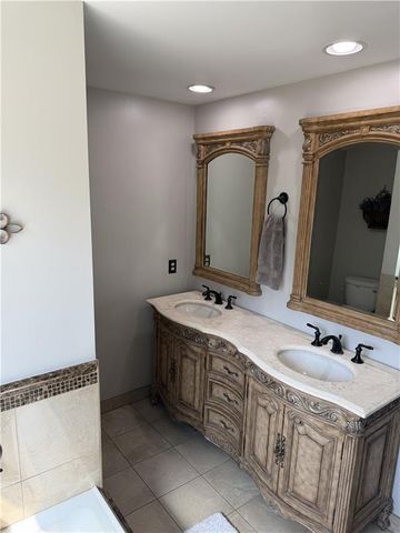 1821 Bromley Way NE, Roswell, GA 30075