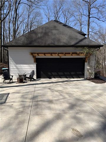 1821 Bromley Way NE, Roswell, GA 30075