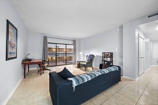 661 Bering Drive 504, Houston, TX 77057
