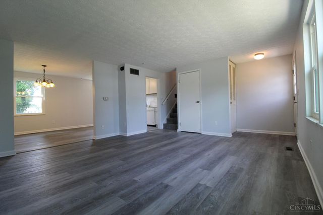 1394 Karahill Drive, Forest Park, OH 45240
