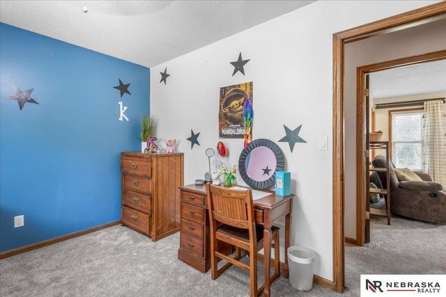 3810 S 77th Street, Lincoln, NE 68506