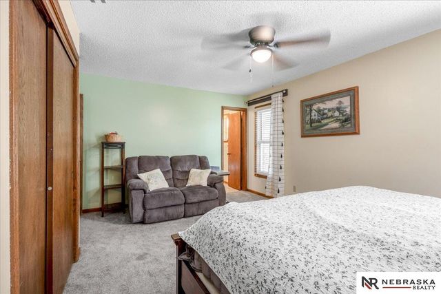 3810 S 77th Street, Lincoln, NE 68506