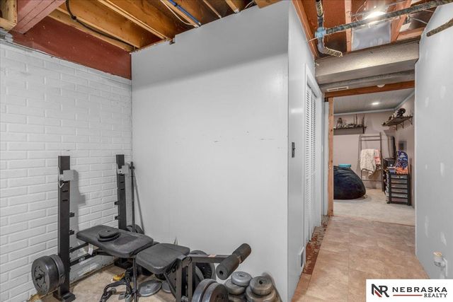 3810 S 77th Street, Lincoln, NE 68506