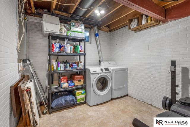 3810 S 77th Street, Lincoln, NE 68506