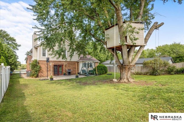 3810 S 77th Street, Lincoln, NE 68506