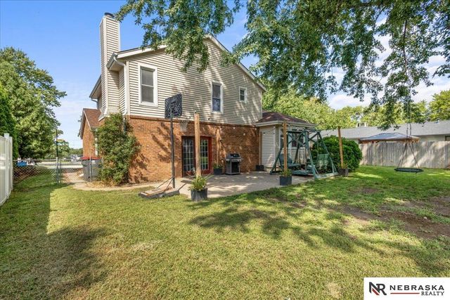 3810 S 77th Street, Lincoln, NE 68506