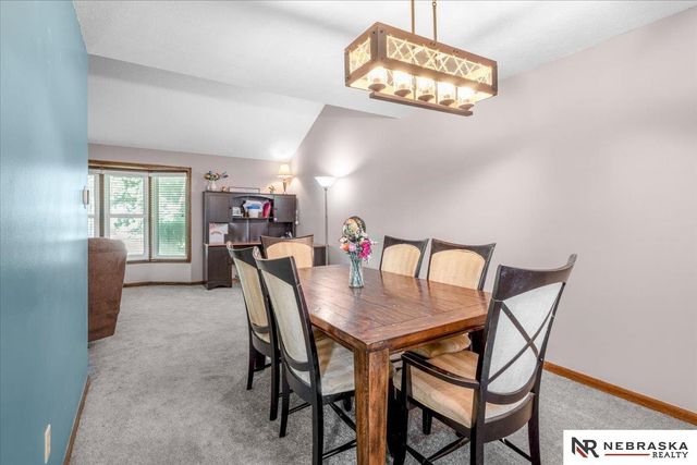 3810 S 77th Street, Lincoln, NE 68506