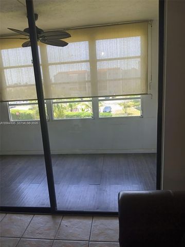 2821 Somerset Dr 312, Lauderdale Lakes, FL 33311