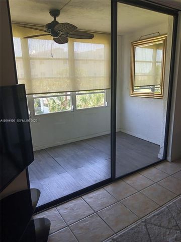 2821 Somerset Dr 312, Lauderdale Lakes, FL 33311