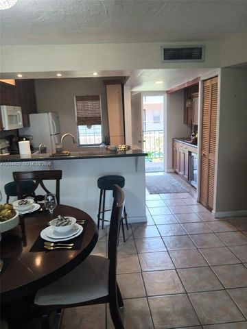 2821 Somerset Dr 312, Lauderdale Lakes, FL 33311