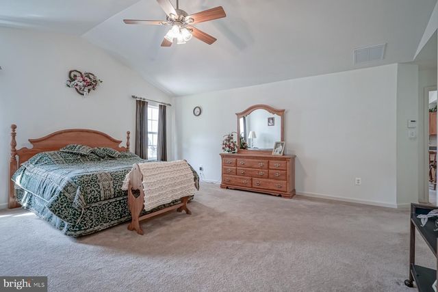 527 RIVIERA DR, Williamstown, NJ 08094
