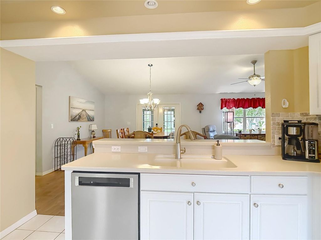 Image 19 of property listing at 6353 CARDINAL CREST DRIVE, New Port Richey, FL 34655