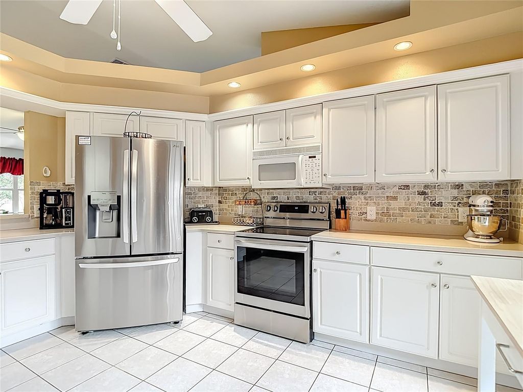 Image 21 of property listing at 6353 CARDINAL CREST DRIVE, New Port Richey, FL 34655