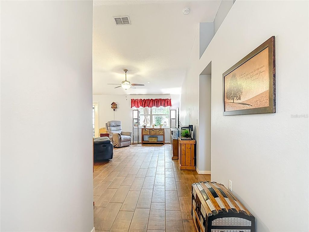 Image 5 of property listing at 6353 CARDINAL CREST DRIVE, New Port Richey, FL 34655