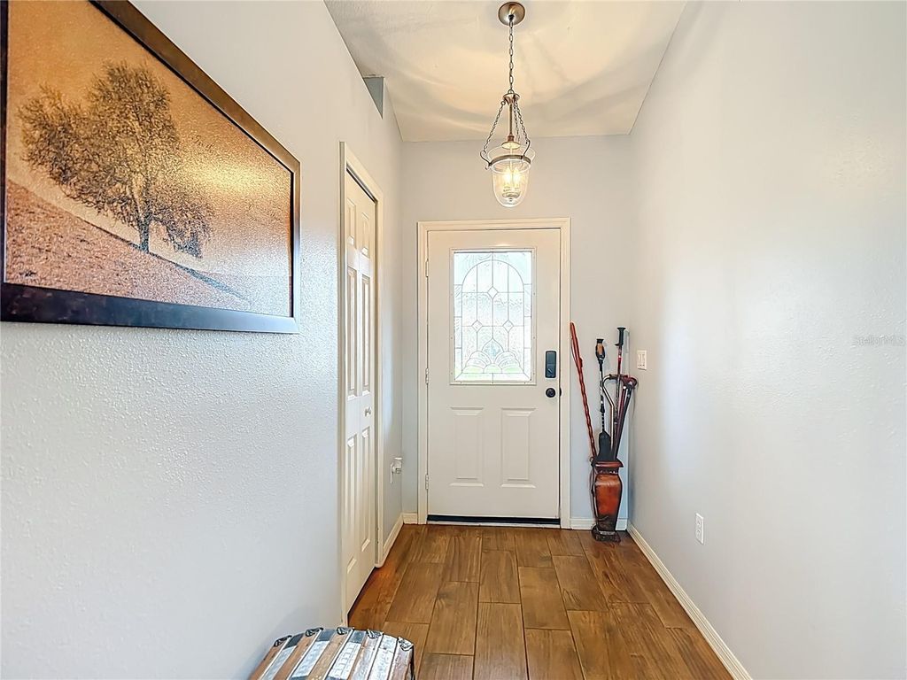 Image 6 of property listing at 6353 CARDINAL CREST DRIVE, New Port Richey, FL 34655