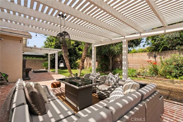 1915 Volk Avenue, Long Beach, CA 90815