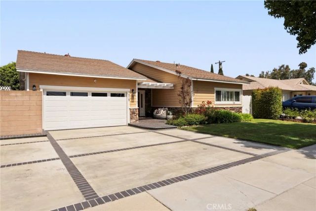 1915 Volk Avenue, Long Beach, CA 90815
