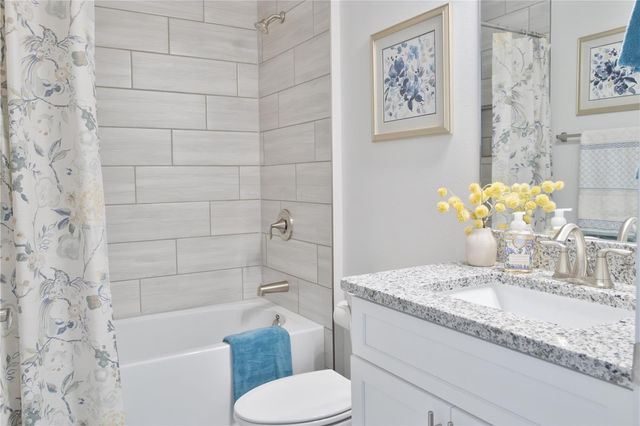 1904 N ROBERTS TRAIL, Bell, FL 32619