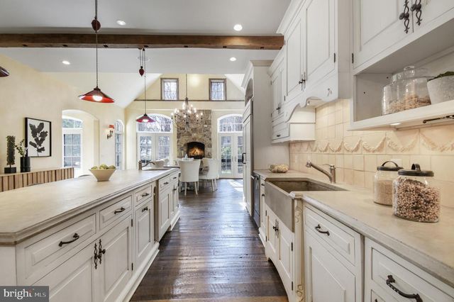 5420 MOORLAND LN, Bethesda, MD 20814