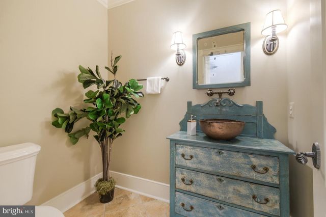 5420 MOORLAND LN, Bethesda, MD 20814
