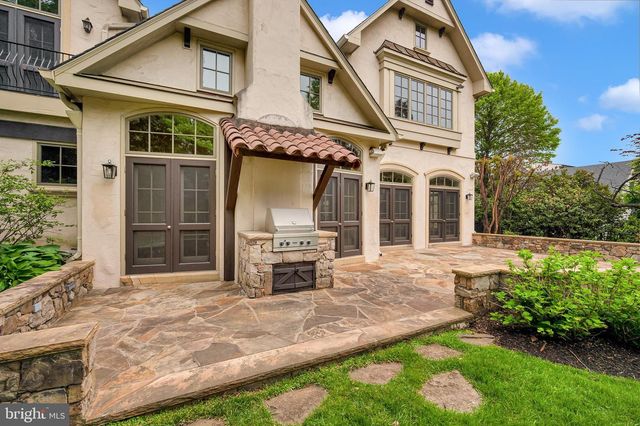 5420 MOORLAND LN, Bethesda, MD 20814