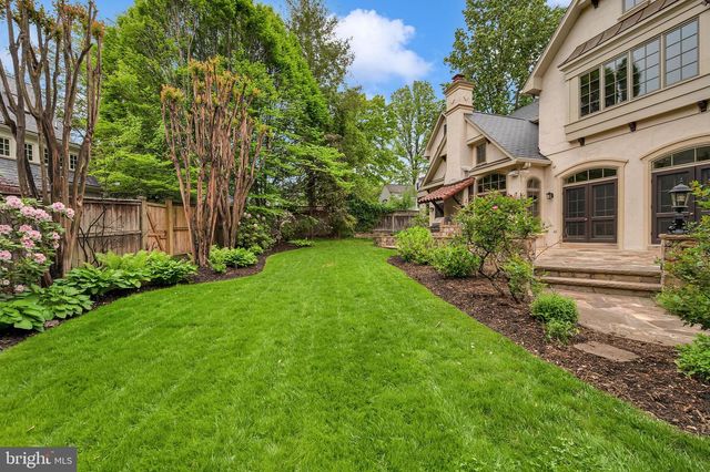 5420 MOORLAND LN, Bethesda, MD 20814