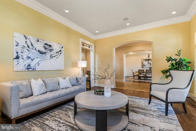 5420 MOORLAND LN, Bethesda, MD 20814