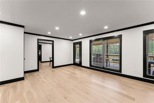 6147 Dahlonega Highway, Clermont, GA 30527