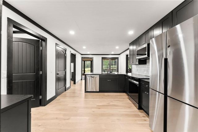 6147 Dahlonega Highway, Clermont, GA 30527