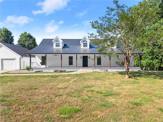 6147 Dahlonega Highway, Clermont, GA 30527