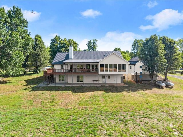 6147 Dahlonega Highway, Clermont, GA 30527