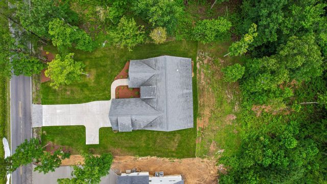 2772 Mowbray Pike, Soddy Daisy, TN 37379