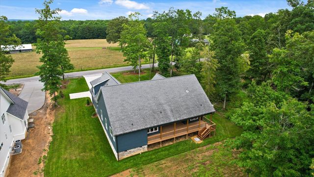 2772 Mowbray Pike, Soddy Daisy, TN 37379