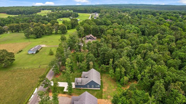 2772 Mowbray Pike, Soddy Daisy, TN 37379