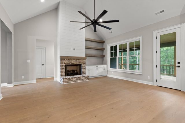 2772 Mowbray Pike, Soddy Daisy, TN 37379