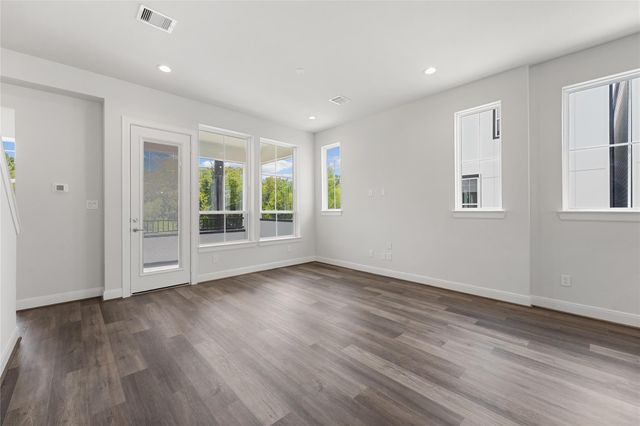 2708 Grand Fountains Drive E, Houston, TX 77054