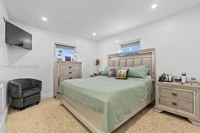 8300 NW 35th Pl 0, Miami, FL 33147