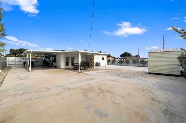 8300 NW 35th Pl 0, Miami, FL 33147