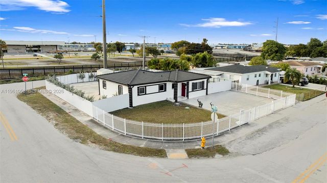 8300 NW 35th Pl 0, Miami, FL 33147