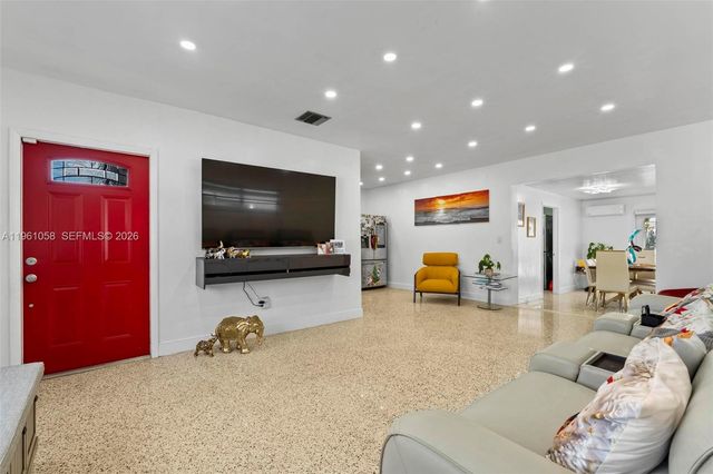 8300 NW 35th Pl 0, Miami, FL 33147