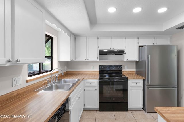 12202 MAYORS Drive, Jacksonville, FL 32223
