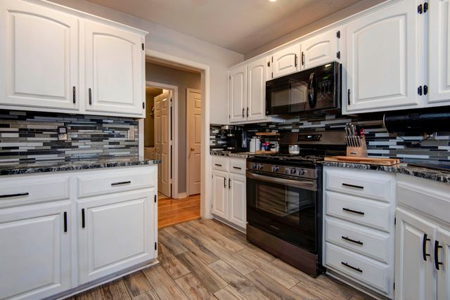 5315 S Morning Glory Lane, Battlefield, MO 65619