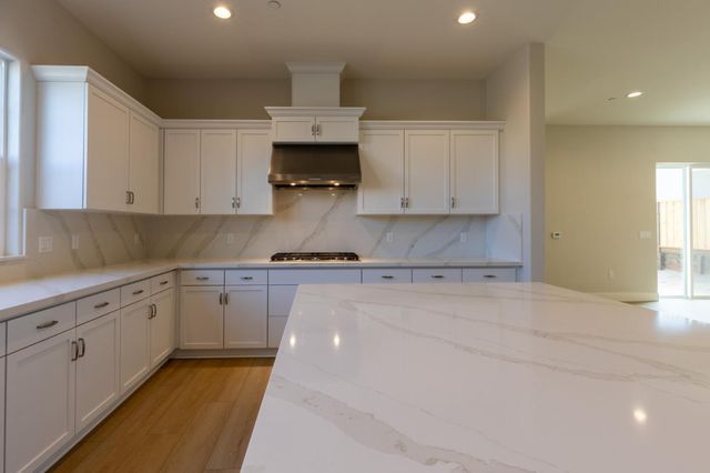 610 Santa Lucia Way, Marina, CA 93933