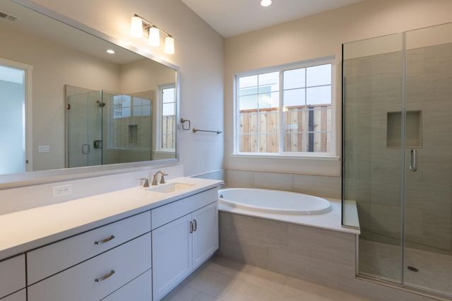 610 Santa Lucia Way, Marina, CA 93933