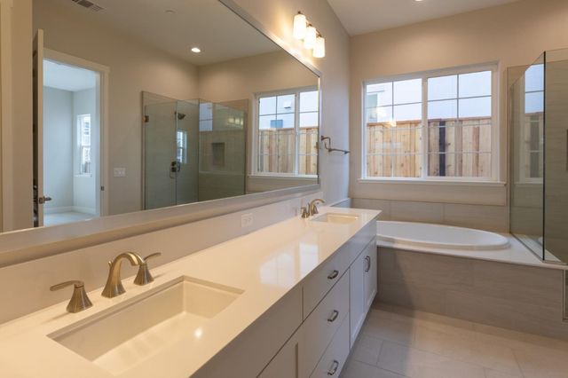 610 Santa Lucia Way, Marina, CA 93933