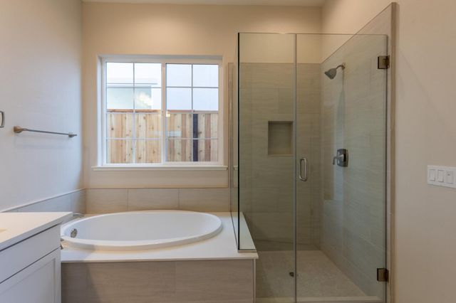 610 Santa Lucia Way, Marina, CA 93933